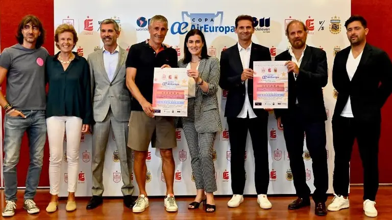 Presentación del partido de veteranos entre España y Argentina.