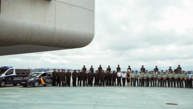 Agentes de la Guardia Civil y la Policía Nacional.