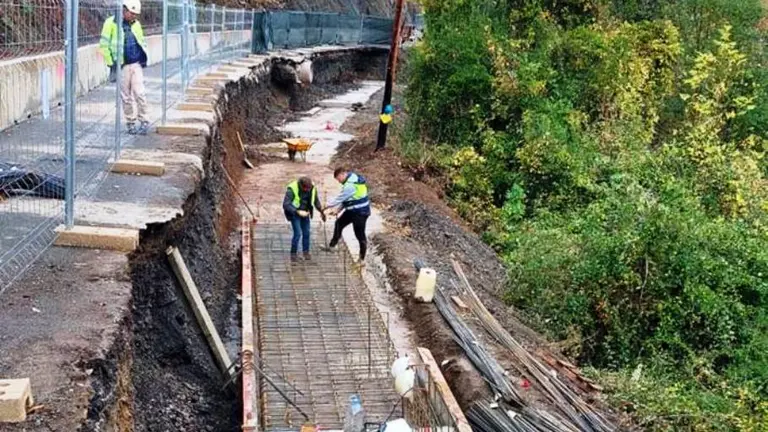 Obras en el Desfiladero de La Hermida.