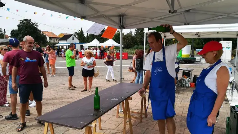 Feria de la Sidra en Argo&ntilde;os. R.A.