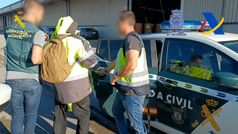 Detenciones en el velero.