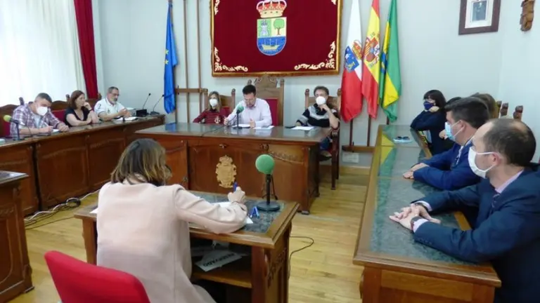 Pleno del Ayuntamiento de Colindres. R.A.