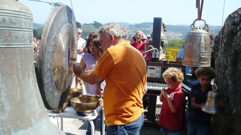 Encuentro de Tocadores de Campanas en Vierna, en Meruelo.