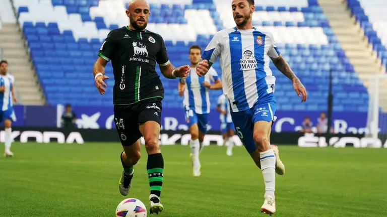 El Racing cayó derrotado por 2-0.