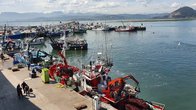 Puerto pesquero de Santoña. R.A.
