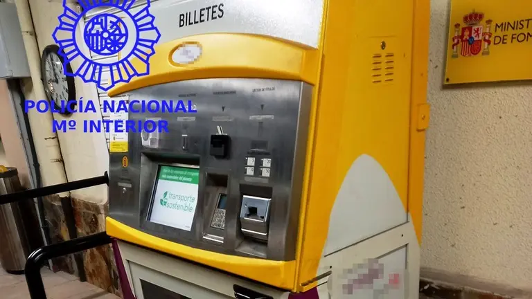 Cajero de billetes en Barreda.