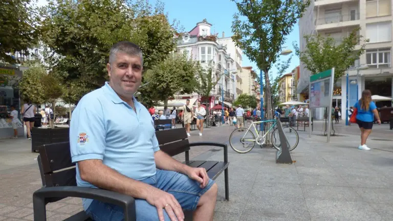 Vicente Caballero entr&oacute; con 13 a&ntilde;os en la charanga Los Ronceros. R.A.