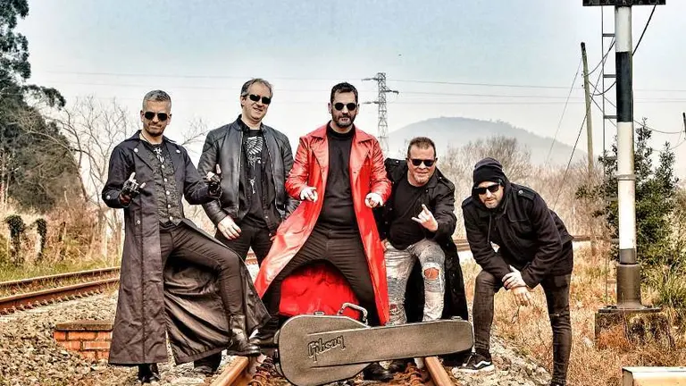 Los integrantes de 'Hijos de P&uacute;a'. El Rey Lagart&oacute;n