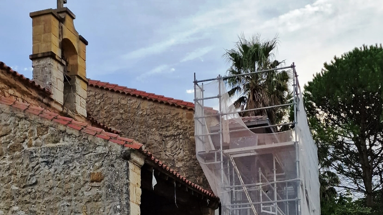 Rehabilitación de la cubierta del Centro Cultural de Tagle.