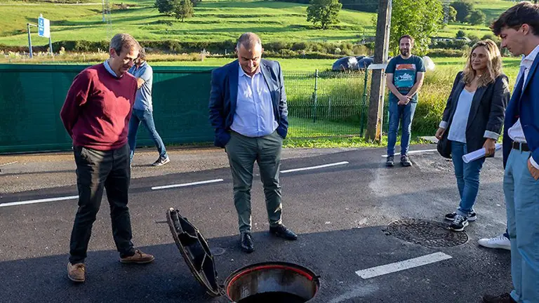 Visita de las autoridades políticas al Plan Pas.