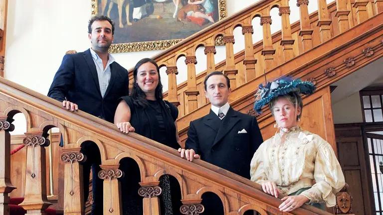 Actores en el rodaje de la serie ?Ena'.