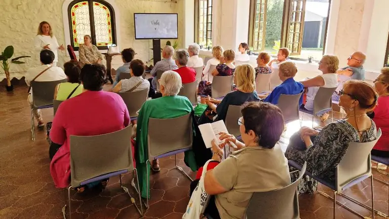 Presentación de la iniciativa 'Vida' en el palacio del Marqués de Albaicín.