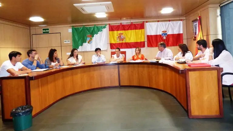 Ediles en el Pleno de la Corporación de Noja. R.A.