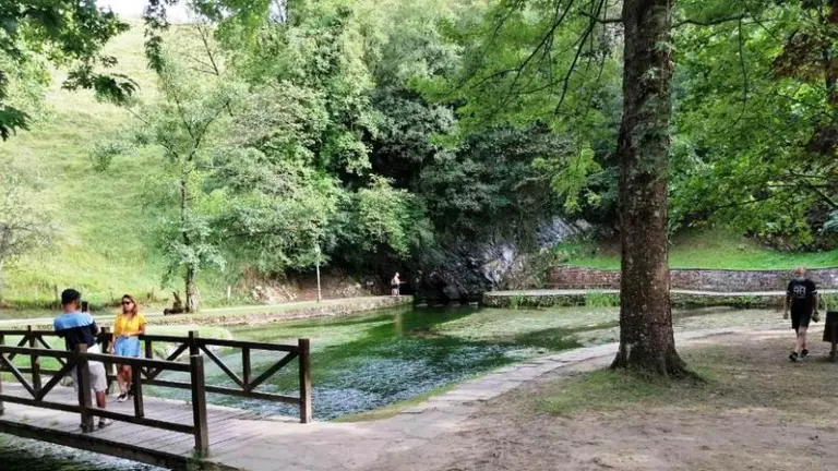 Municipio de Ruente. R.A.