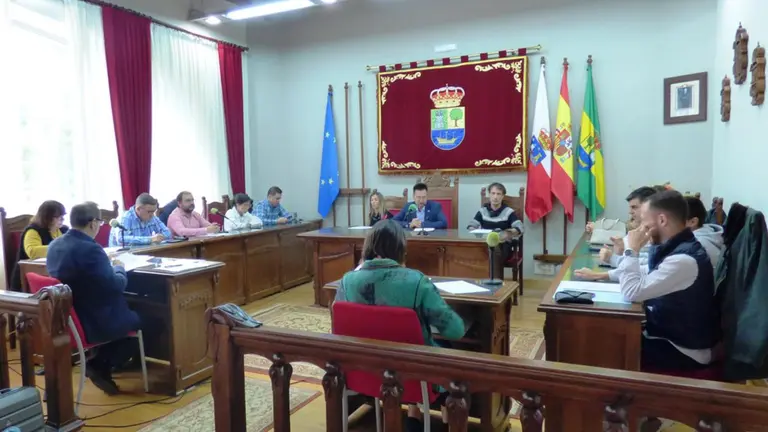 Concejales en el Pleno de Colindres, R.A.