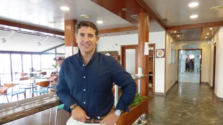 El director del Hotel-Restaurante Astuy, Em&eacute;rito Astuy. R.A.