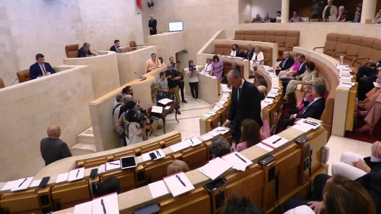 Pleno del Parlamento de Cantabria. R.A.