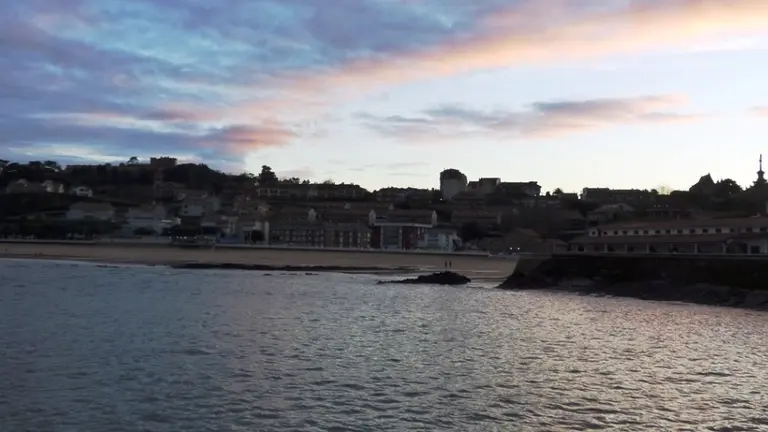 Zona de la playa de Comillas. R.A.