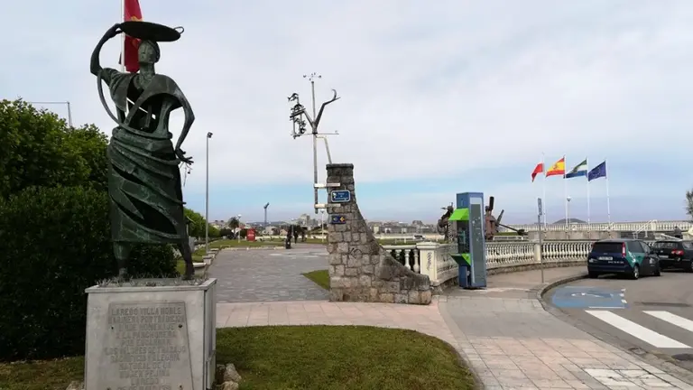 Zona del paseo mar&iacute;timo de Laredo. R.A.