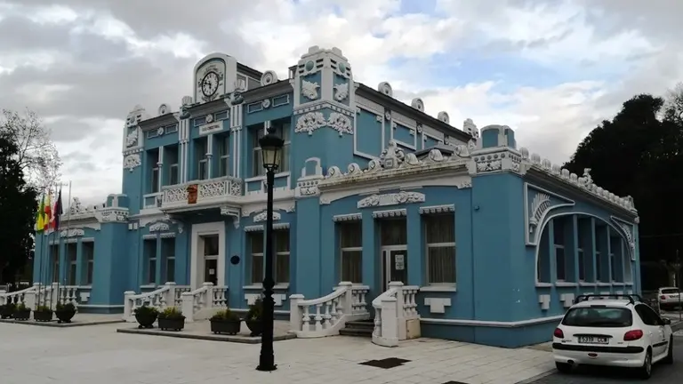 Ayuntamiento de Colindres. R.A.