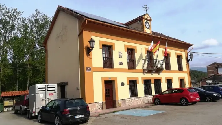 Ayuntamiento de Arenas de Iguña. R.A.