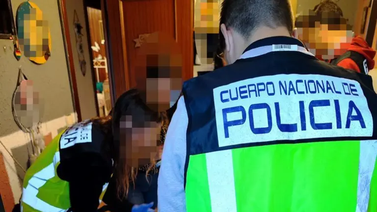 Detención en Monte, en Santander y registro del domicilio.