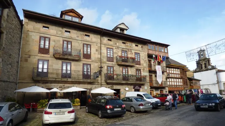 Ayuntamiento de Vega de Pas. R.A.