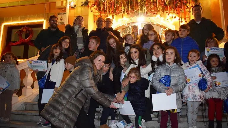 Un momento del encendido de la iluminaci&oacute;n navide&ntilde;a en Pi&eacute;lagos.