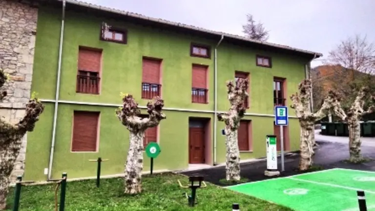 Centro de Cultura y Turismo en Arredondo. R.A.