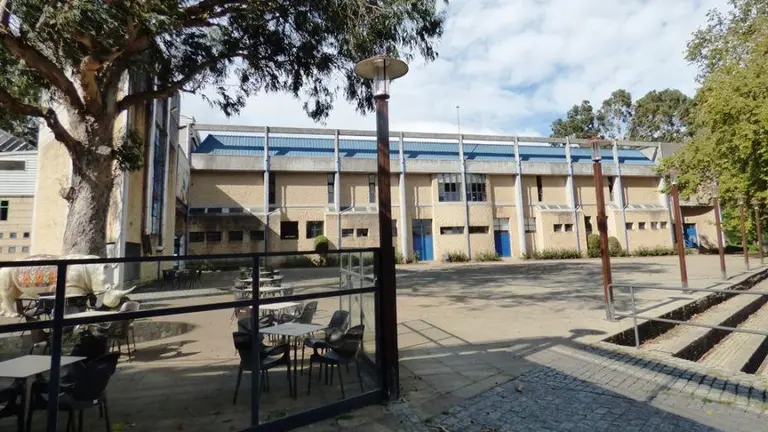 Instalaciones de La Cantábrica. R.A.