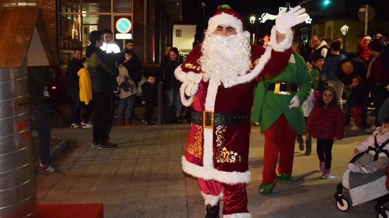 Visita de Pap&aacute; Noel a Renedo.
