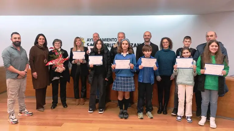 Entrega de premios del Concurso de Poes&iacute;a en Santa Cruz de Bezana.