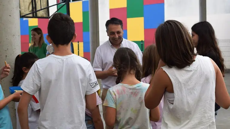 El alcalde de Piélagos en el colegio Bajo Pas.