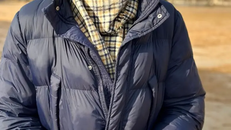 Daniel Fernández con los pellets.