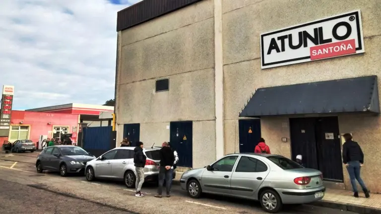 Empresa Atunlo, en Santo&ntilde;a. R.A.