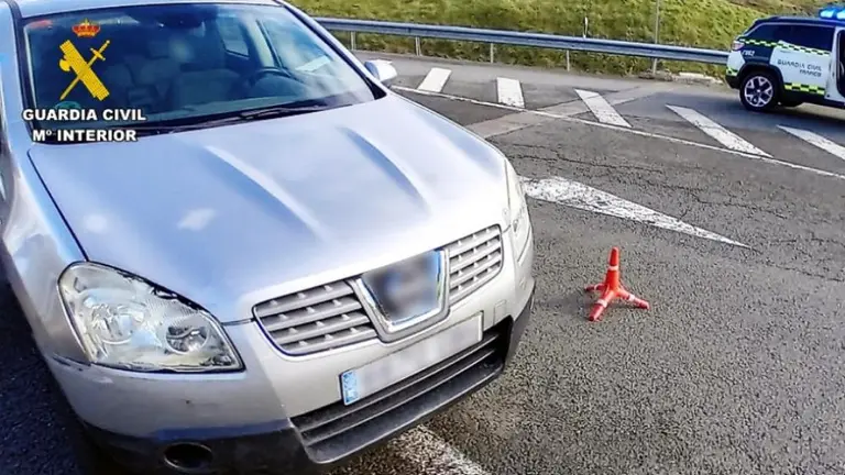 Vehículo interceptado por la conducción temeraria.
