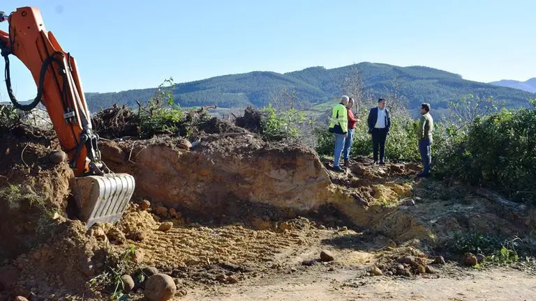 Visita a las obras de mejora de seguridad vial en Zurita.