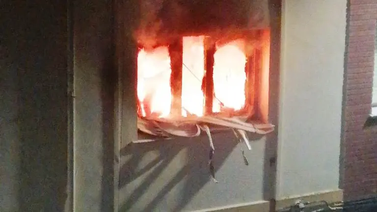 Fuego en el piso de Santoña.