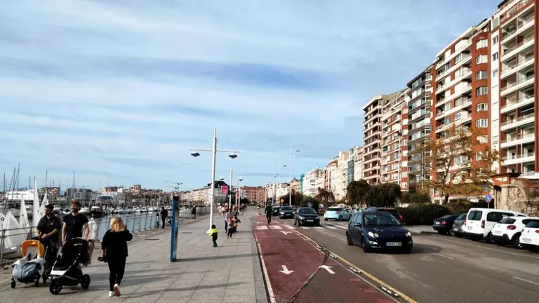 El PRC de Santander crítica la eliminación de aparcamientos. R.A.