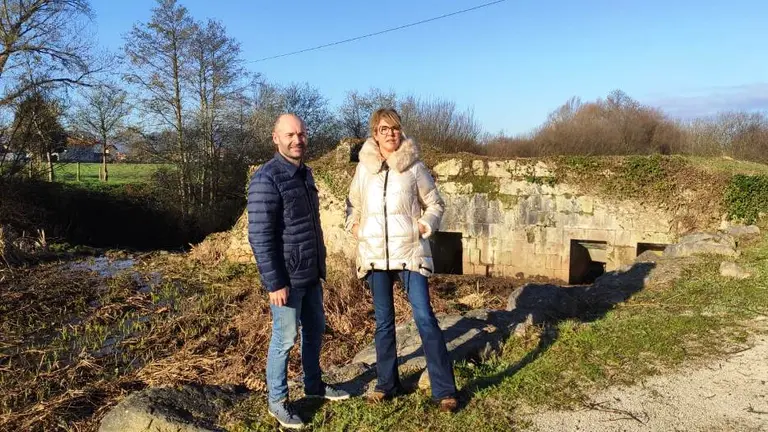 Visita de los concejales al molino.