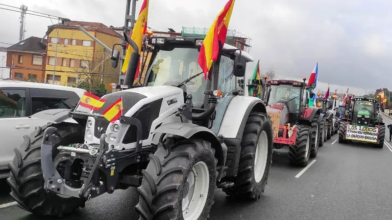 Tractorada  en Santander. UGAM-Coag