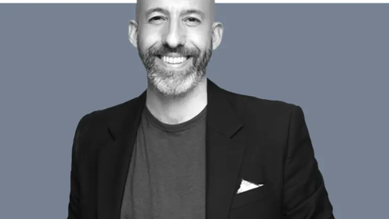 El autor Julio Ceballos.