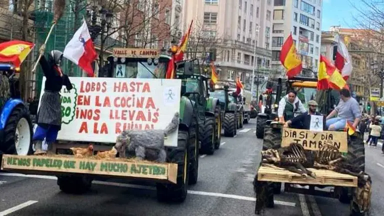 Tractorada en Santander. Asaja
