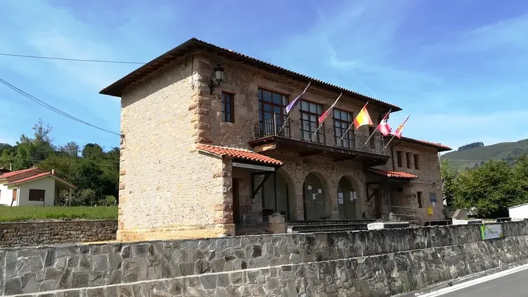 Casa Consistorial de Anievas. R.A.