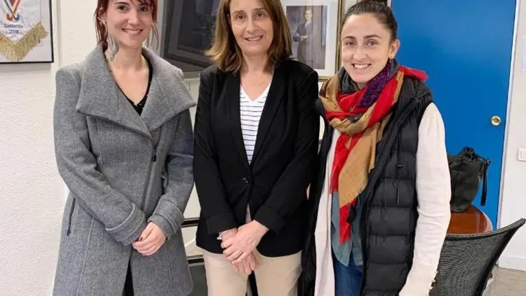 Reunión de los fisioterapeutas con la directora General de Deporte.