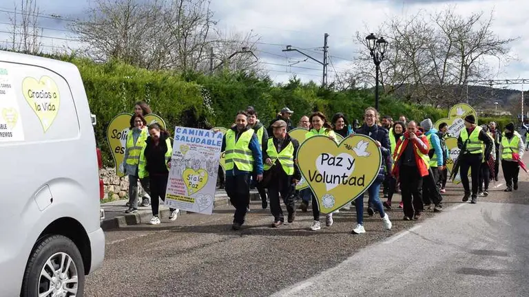 Los participantes se dirigen a Villaescusa.