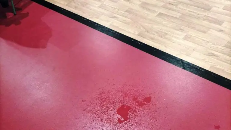 Goteras en el pabellón Miguel Solano.