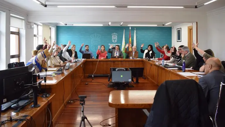 Sesión plenaria en Piélagos.