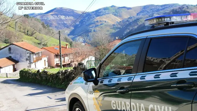 Patrulla de la Guardia Civil.