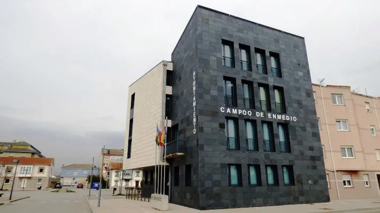 Ayuntamiento de Campoo de Enmedio. R.A.